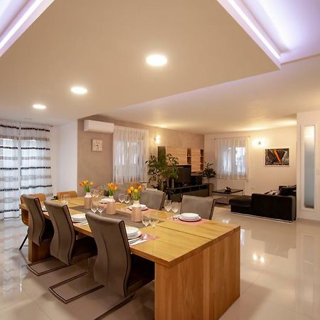 Apartman NeBo Pula Exteriér fotografie