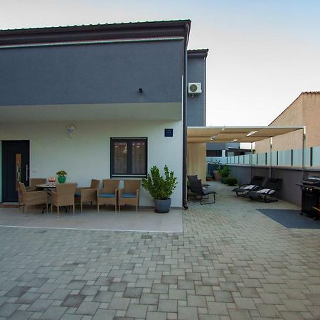 Apartman NeBo Pula Exteriér fotografie