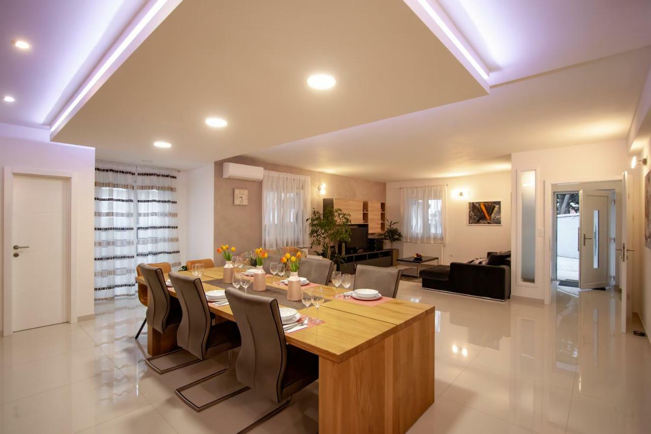 Apartman NeBo Pula Exteriér fotografie