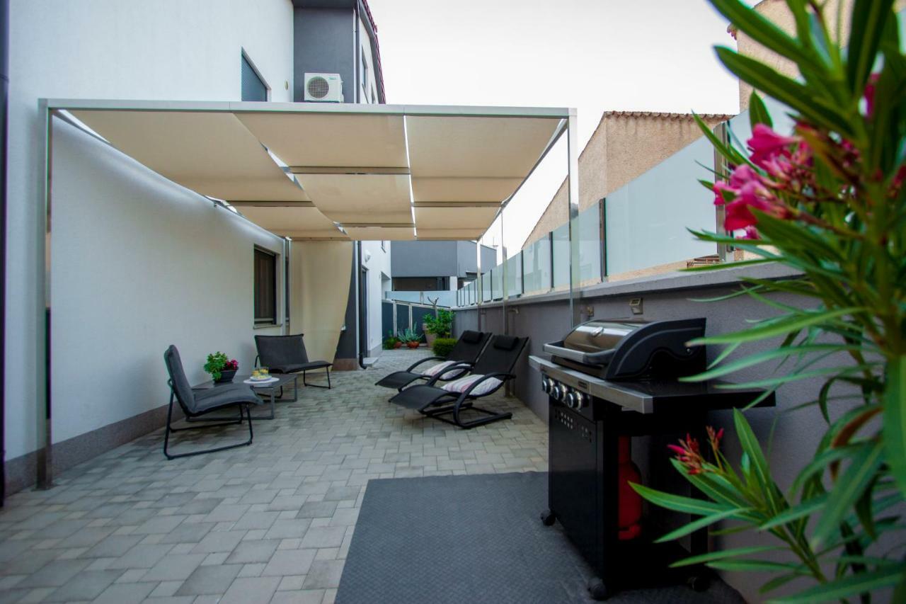 Apartman NeBo Pula Exteriér fotografie
