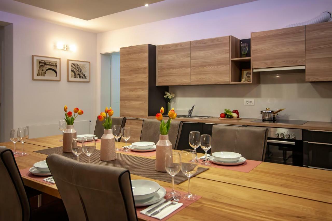 Apartman NeBo Pula Exteriér fotografie