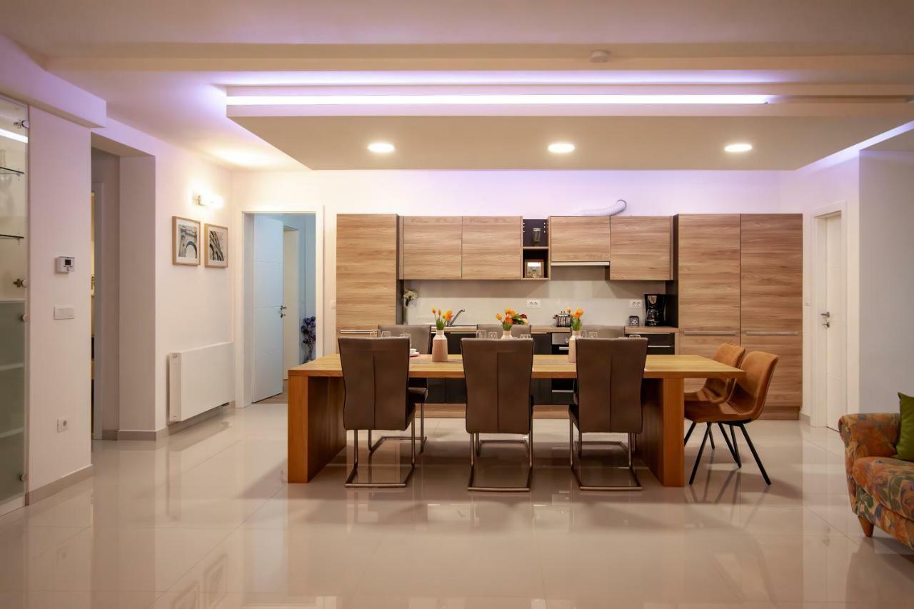 Apartman NeBo Pula Exteriér fotografie