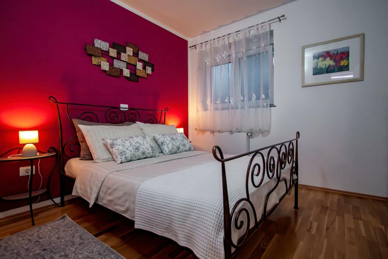 Apartman NeBo Pula Exteriér fotografie